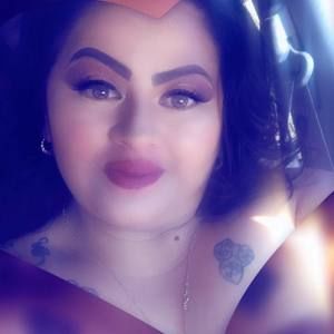 Meet your Posher, Corina